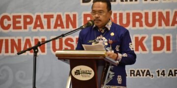 Pj. Sekda Kalteng Buka Pertemuan Lintas Sektor Bahas Stunting dan Perkawinan Usia Anak