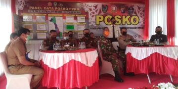 Kapolres Seruyan Pimpin Video Conference dan Vaksinasi di Posko PPKM