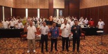 Sahli Gubernur Bidang Pemerintahan Hukum dan Politik Buka Rakor Asistensi Penerapan PTSP