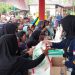 Warga Sampit Berbondong-bondong Serbu Beras Bersubsidi