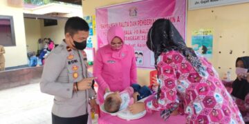 Posyandu Kemala Bhayangkari Polsek Seruyan Hilir Berikan Pelayanan Gratis