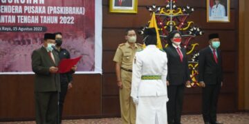 Sekretaris Daerah Nuryakin Kukuhkan Paskibraka Prov. Kalteng 2022