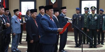 Wagub Edy Pratowo Kukuhkan 54 Pasukan Paskibraka Prov. Kalteng Tahun 2023