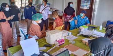 Penyandang Disabilitas di Kuala Kapuas Terima Vaksin Covid-19