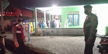 Kapolres Seruyan Turunkan Personel Sat Samapta Amankan Sholat Tarawih
