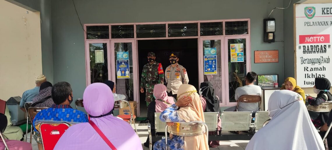 Vaksinasi massal itu digelar di Kantor Kecamatan Seruyan Hilir dan Kantor Kec. Seruyan Hilir Timur, Kabupaten Seruyan, Rabu (16/6/2021). Foto : Tbn
