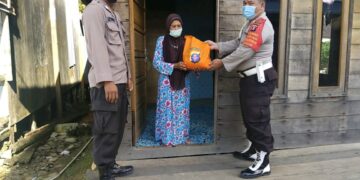 Polsek Seruyan Hulu Sambangi Warga Kurang Mampu
