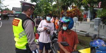 Tim Yustisi Polres Seruyan Tak Kenal Lelah Perangi Covid-19