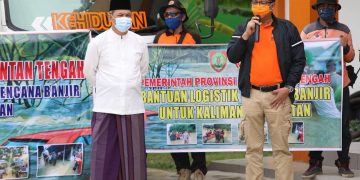 Sekda Fahrizal Fitri Lepas Tim Relawan Kalteng Membantu Korban Banjir di Kalsel