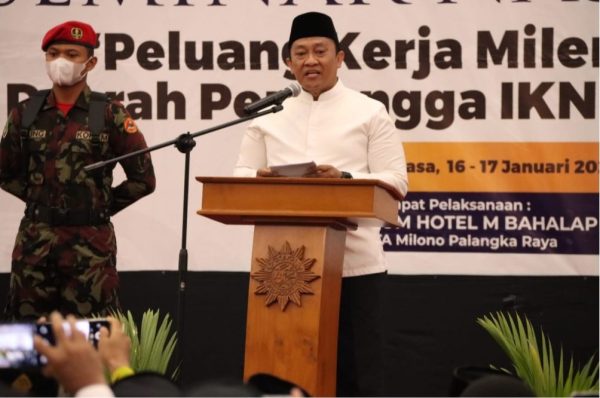Wakil Gubernur Kalteng, H. Edy Pratowo, menghadiri Tabligh Akbar Ketua Umum Pimpinan Pusat Muhammadiyah, H. Haedar Nashir, di Ballroom Hotel Bahalap Palangka Raya, Senin (16/1/2023). Foto : mmc