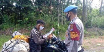 Polsek Seruyan Tengah Sosialisasikan Maklumat Larangan Karhutla ke Warga