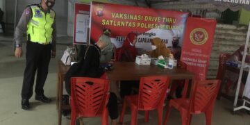 Kasat Lantas Polres Seruyan Laksanakan Vaksin Drive Thru