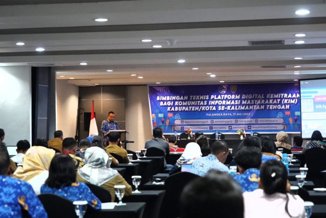 Asisten Bidang Administrasi Umum Sri Suwanto saat membacakan sambutannya