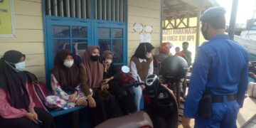 Personil Satpolairud Polres Seruyan Laksanakan Polmas