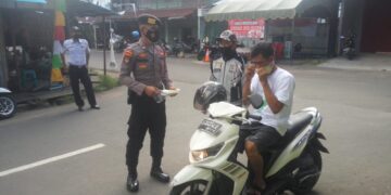 Anggota Polres Seruyan Tiada Henti untuk Pendisiplinan Protokol Kesehatan