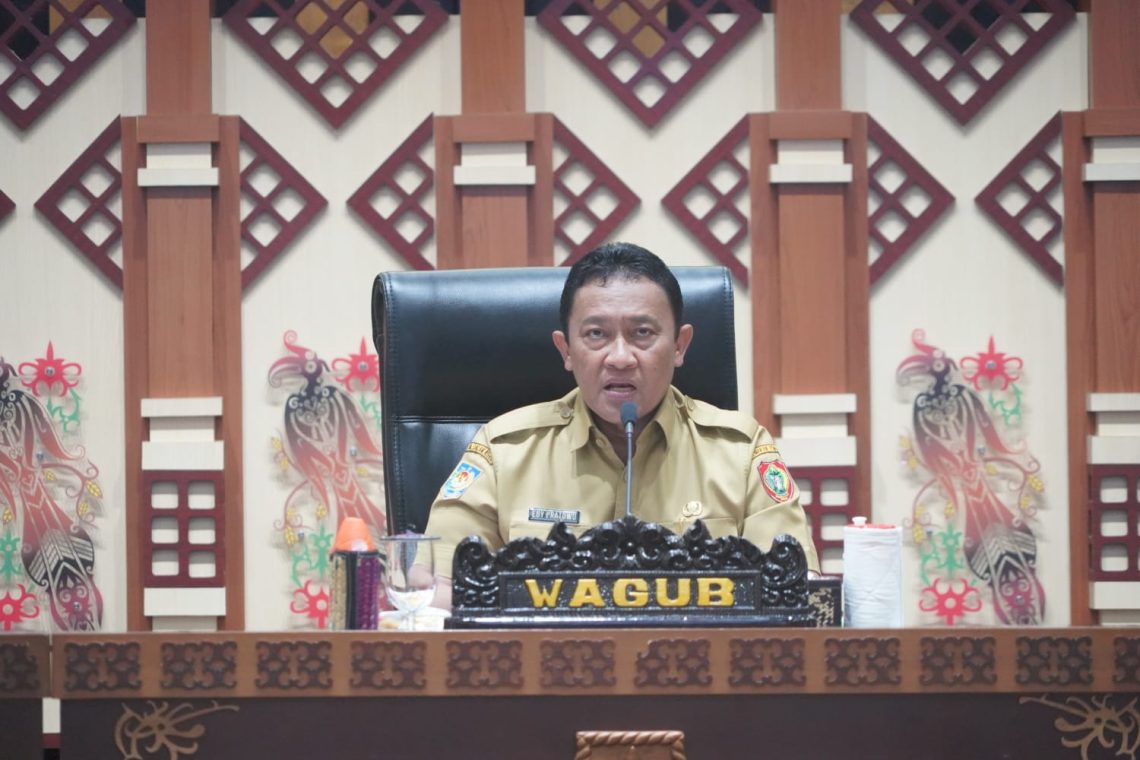 Wagub Kalteng H. Edy Pratowo memimpin rakor bencana alam dan inflasi tahun 2022