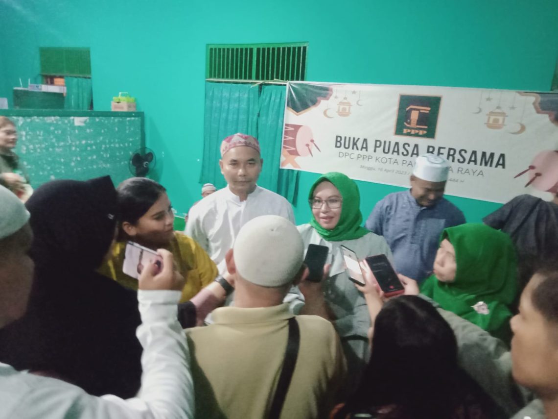 Ketua DPC PPP Kalteng saat wawancara kepada awak media usai acara buka puasa bersama, Minggu (16/4/2023). Foto : Ton