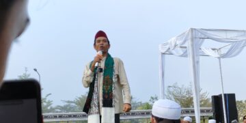 Tausyiah UAS di Mura Dibanjiri Ribuan Jemaah Dari Berbagai Pelosok Desa