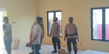 Waka Polres Seruyan Cek Pembangunan Gedung Video Conference