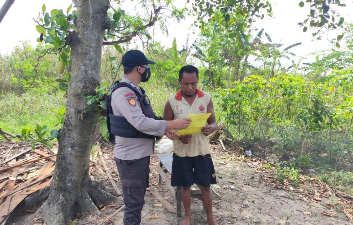 Aparat Polsek Seruyan Hilir sosialisasikan antisipasi karhutla, Jumat (19/2/2021). Foto : Tbn