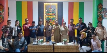 Tim Kesenian DAD Kalteng Tampil di TMII Jakarta