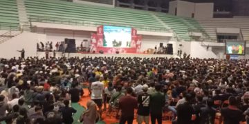 Warga Kota Palangka Raya Serbu GOR Indor Nobar Final Piala Dunia