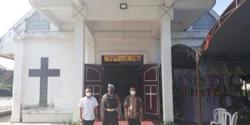 Menjelang Natal Polsek Seruyan Hilir Rutin Patroli ke Gereja