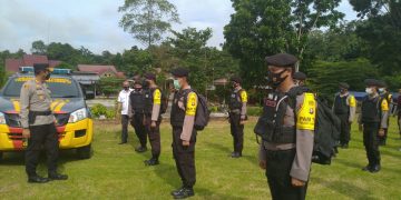 Polres Lamandau Gelar Apel Pengecekan Serpas Dalam Rangka Pengamanan TPS.