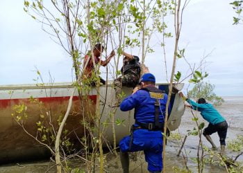 Serpihan Pesawat Terbang Diduga Bagian Roket Cina yang Meledak di Angkasa