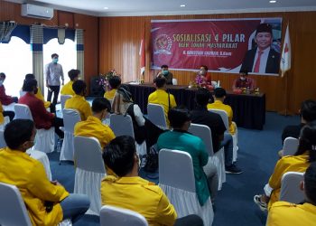 Agustiar Gelar Sosialiasikan 4 Pilar kepada Mahasiswa