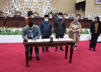 Plt. Gubernur Hadiri Rapat Paripurna DPRD Kalteng ke-5 Masa Persidangan III Tahun Sidang 2020