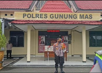 Kapolres Gumas Pimpin Apel Bakti Sosial Jum’at Berkah