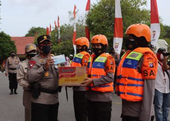 Polda Kalteng Kirim Bansos, Tim SAR dan Tim Kesehatan Bantu Korban Banjir Kalsel
