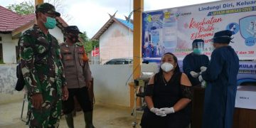 Polsek Kahut Kawal Penyuntikan Vaksin Sinovac