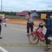 Imbau Warga Terapkan Prokes, Polsek Manuhing Gunakan Papan Portable