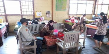 Personil Polsek Seruyan Tengah Sosialisasi Penerimaan Calon Anggota Polri