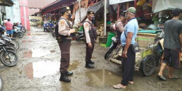 Sat Sabhara Seruyan Giat Patroli di Pasar Saik Kuala Pembuang