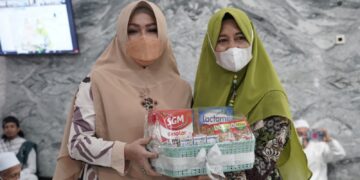 TP-PKK Prov. Kalteng Turut Berbagi Dalam Safari Ramadhan