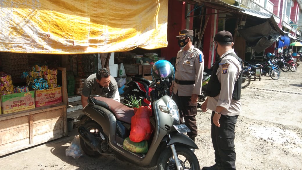 regu KRYD Polres Seruyan Pimpin Pelaksanaan Patroli Himbauan Prokes Kepada Masyarakat pada Senin (20/09/2021).Foto : Tbn