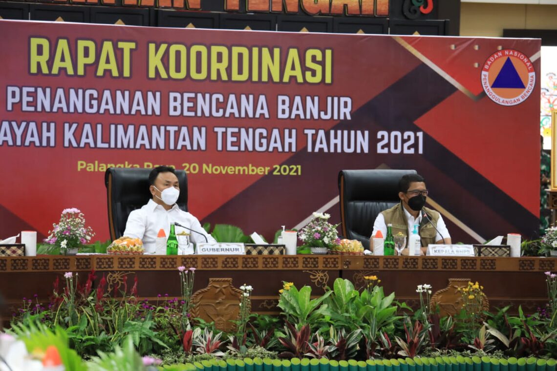 Gubernur Kalteng H. Sugianto Sabran saat pimpin Rapat Koordinasi Penanganan Banjir di wilayah Prov. Kalteng, Sabtu (20/11/2021). Foto : Ist