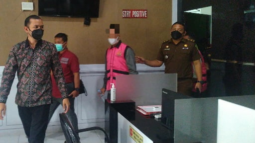 Diduga Korupsi Dana Desa Rp.500 Juta Lebih, Kepala Dan Bendahara Desa ...