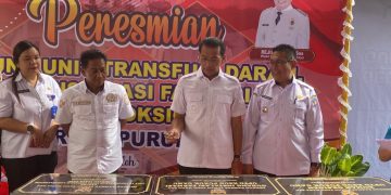 Bupati Murung Raya, Perdie M Yoseph, Resmikan Gudang Farmasi dan Rumah Oksigen