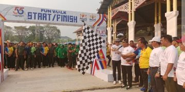 Wagub Kalteng Lepas Peserta Fun Walk HUT Kadin Ke-55 dan HUT TNI Ke-78