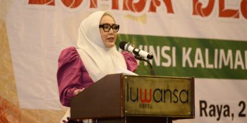 Kadisbudpar Adiah Chandra Sari Buka Malam Anugerah Lomba Desa Wisata