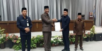 Fraksi DPRD Barito Utara Sampaikan Pemandangan Umum Terhadap Raperda APBD Perubahan 2023