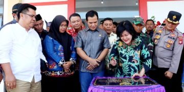 Bupati Pulang Pisau Resmikan Kantor Camat Pandih Batu