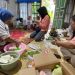 Jadi Ide Bisnis, Mak Ganjar Gelar Pelatihan Membuat Lumpia Tahu Telor