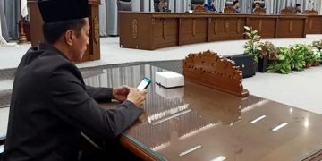 Fraksi Demokrat Barut Sampaikan Pemandangan Umum APBD Perubahan