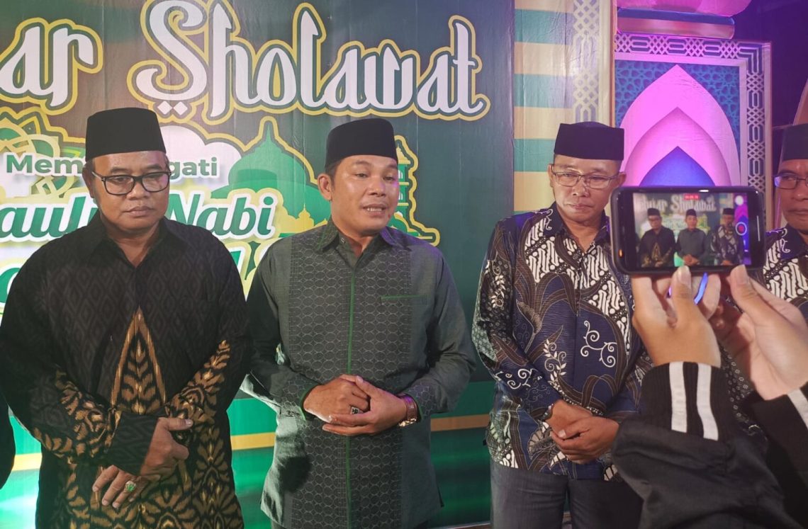 Wakil Ketua II DPRD Murung Raya Hadiri Gebyar Sholawat di Desa Mangkahui