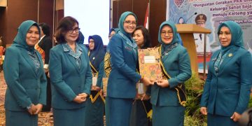 Kepala DP3APPKB Hadiri Pengukuhan Bunda Forum Anak Daerah Kabupaten/Kota se-Kalteng